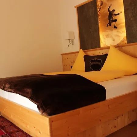 Haus Hintertux Affittacamere 3*